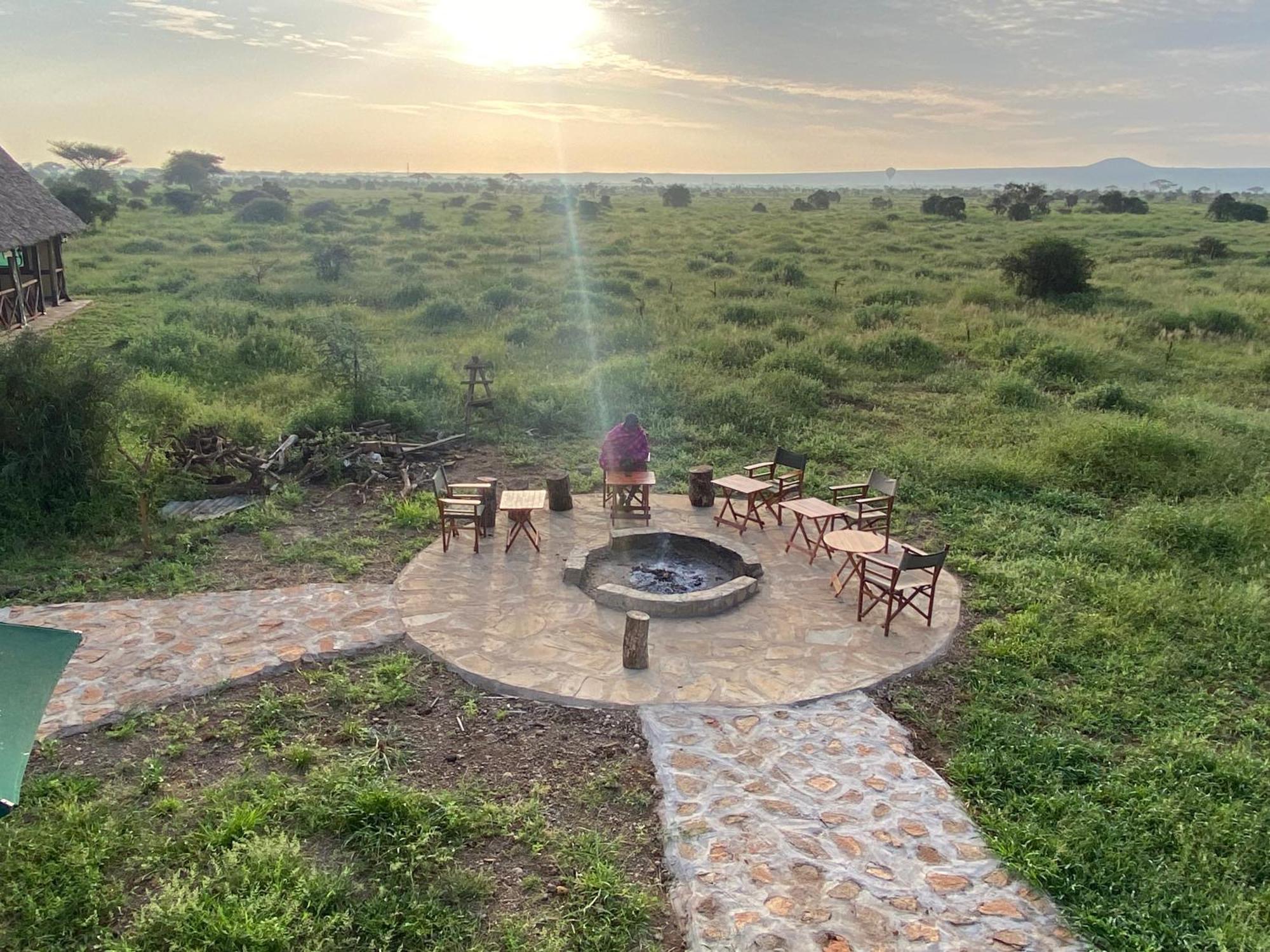 Amboseli Discovery Camp Exterior foto